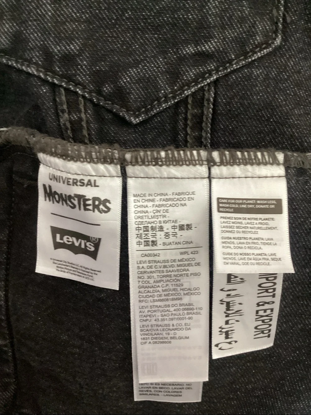 Levi’s Frankenstein Denim Jacket Universal Monsters Men Size L Black New
